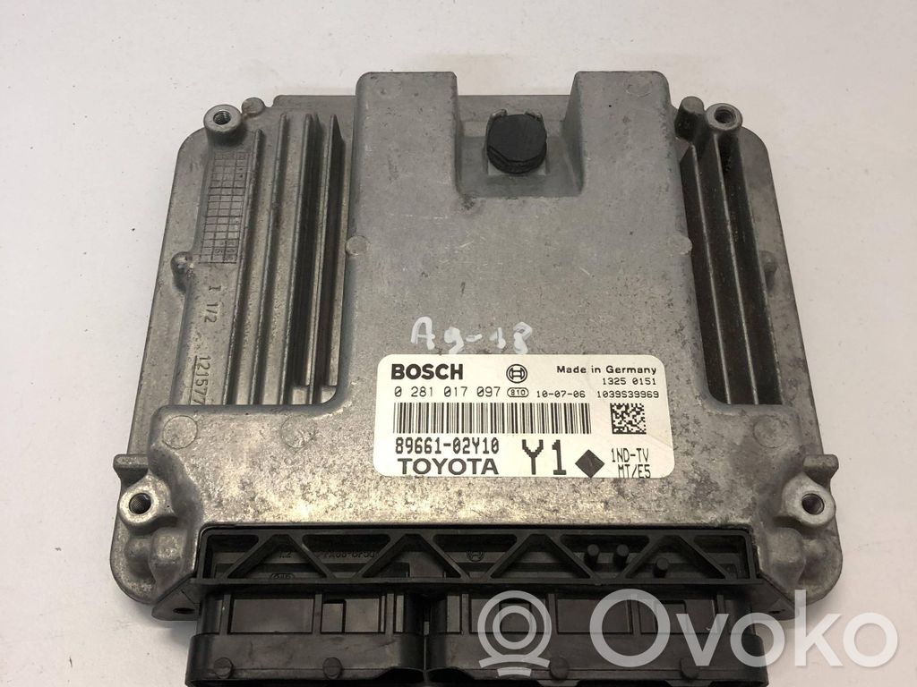 Toyota Auris 150 Engine control unit/module 