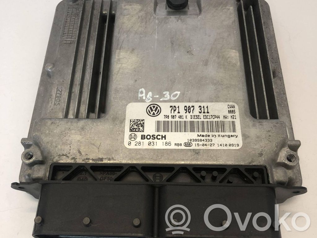 Volkswagen Touareg II Engine control unit/module 