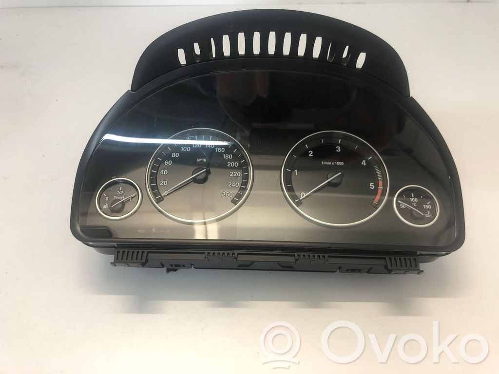BMW 5 F10 F11 Speedometer (instrument cluster) 