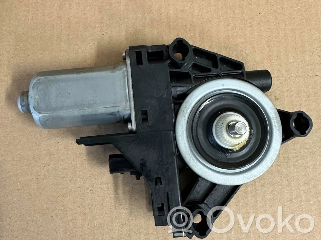Fiat Freemont Rear door window regulator motor 