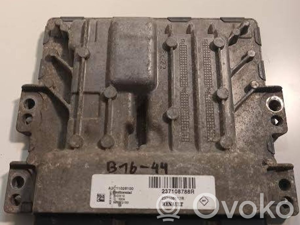 Renault Master III Engine control unit/module 
