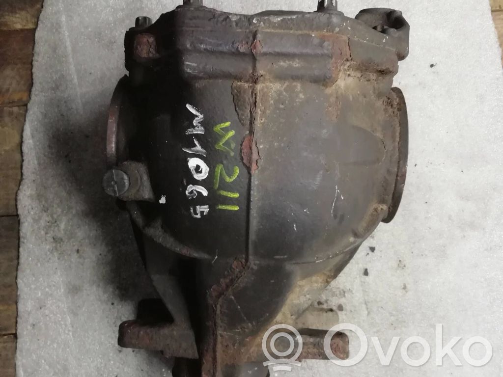 Mercedes-Benz E W211 Tylny mechanizm różnicowy 