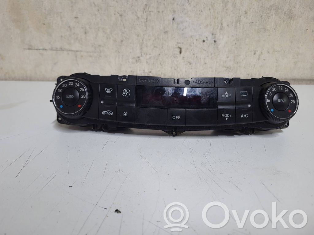 Mercedes-Benz CLS AMG C219 Climate control unit 