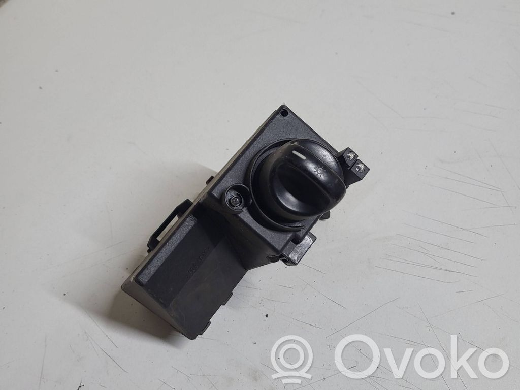Mercedes-Benz E W210 Interruptor de luz 