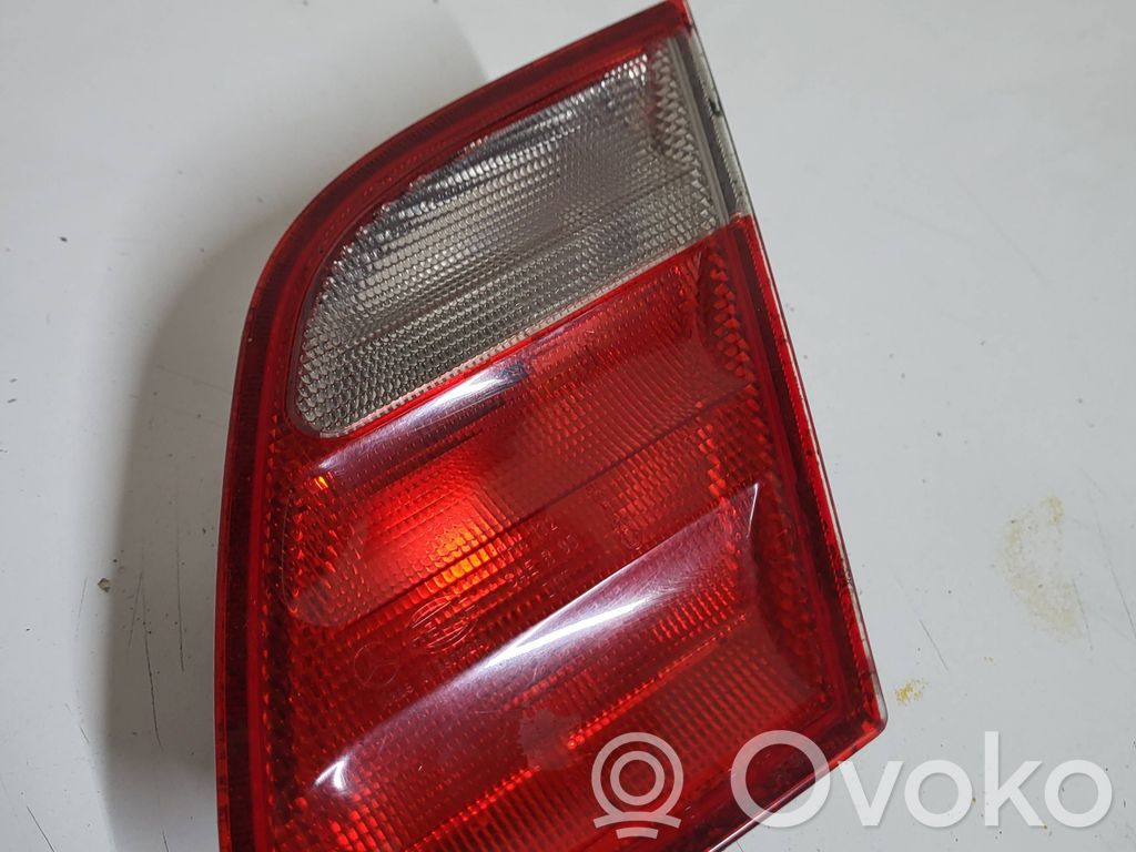 Mercedes-Benz CLK A208 C208 Lampa tylna 