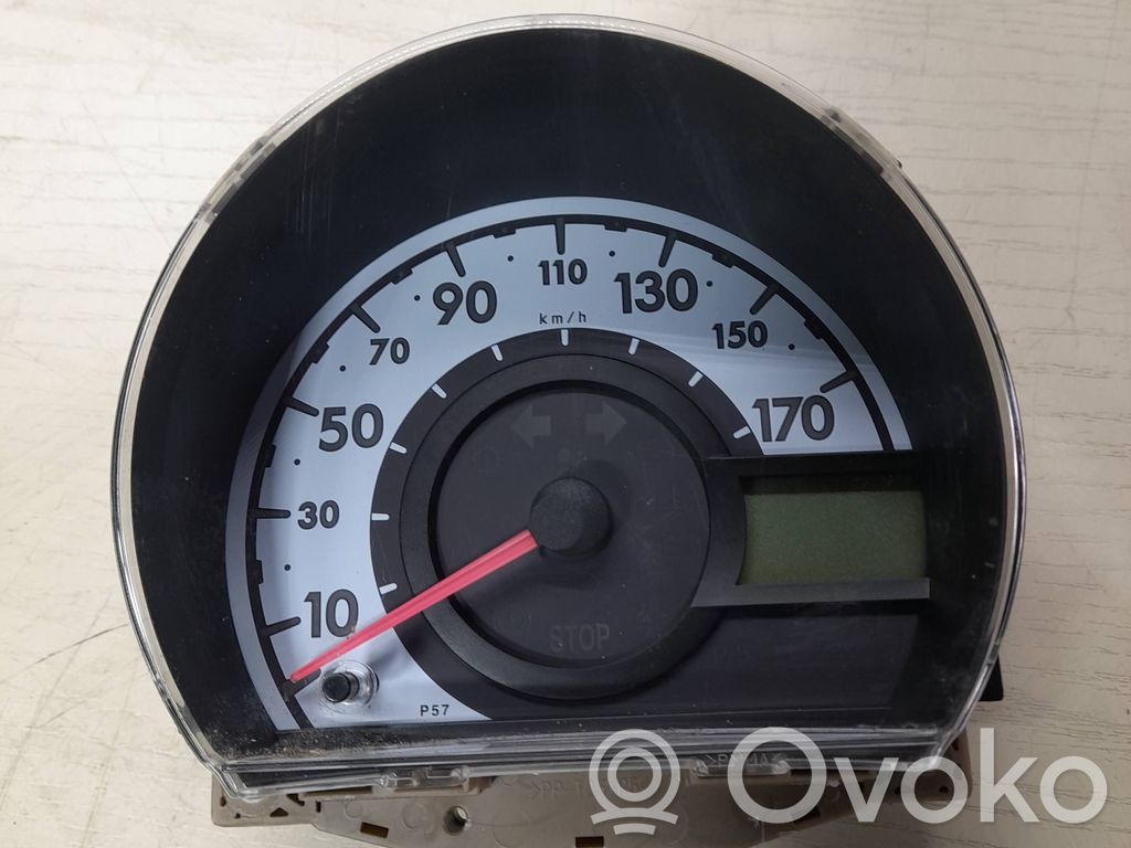 Toyota Aygo AB10 Geschwindigkeitsmesser Cockpit 