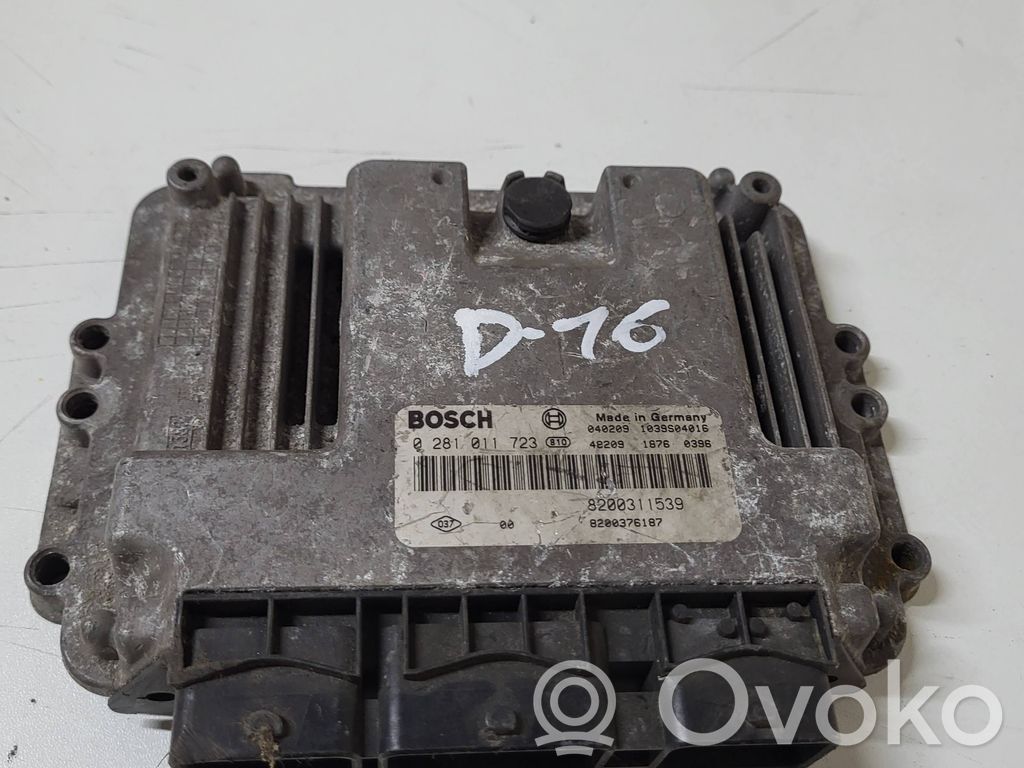 Volkswagen PASSAT B6 Engine control unit/module 