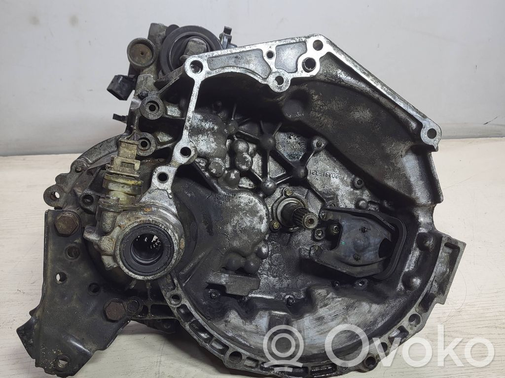 Peugeot 1007 Manuaalinen 5-portainen vaihdelaatikko 