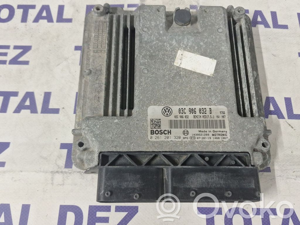 Volkswagen Golf V Engine control unit/module 