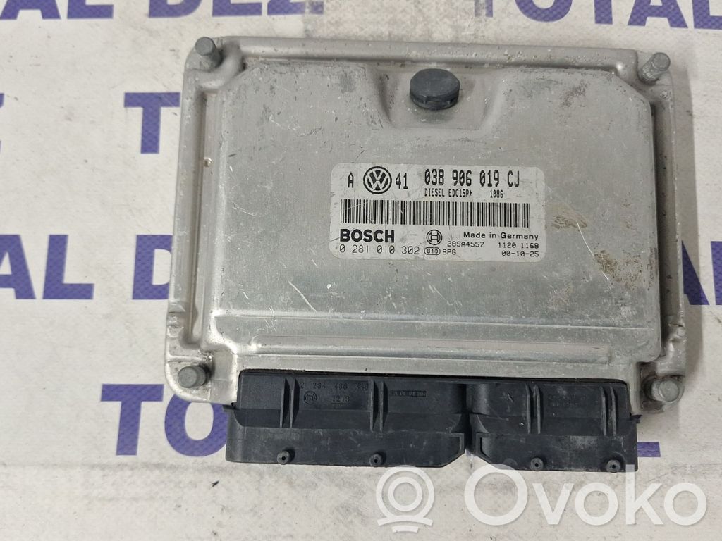 Volkswagen Golf IV Unitate/modul de control motor 