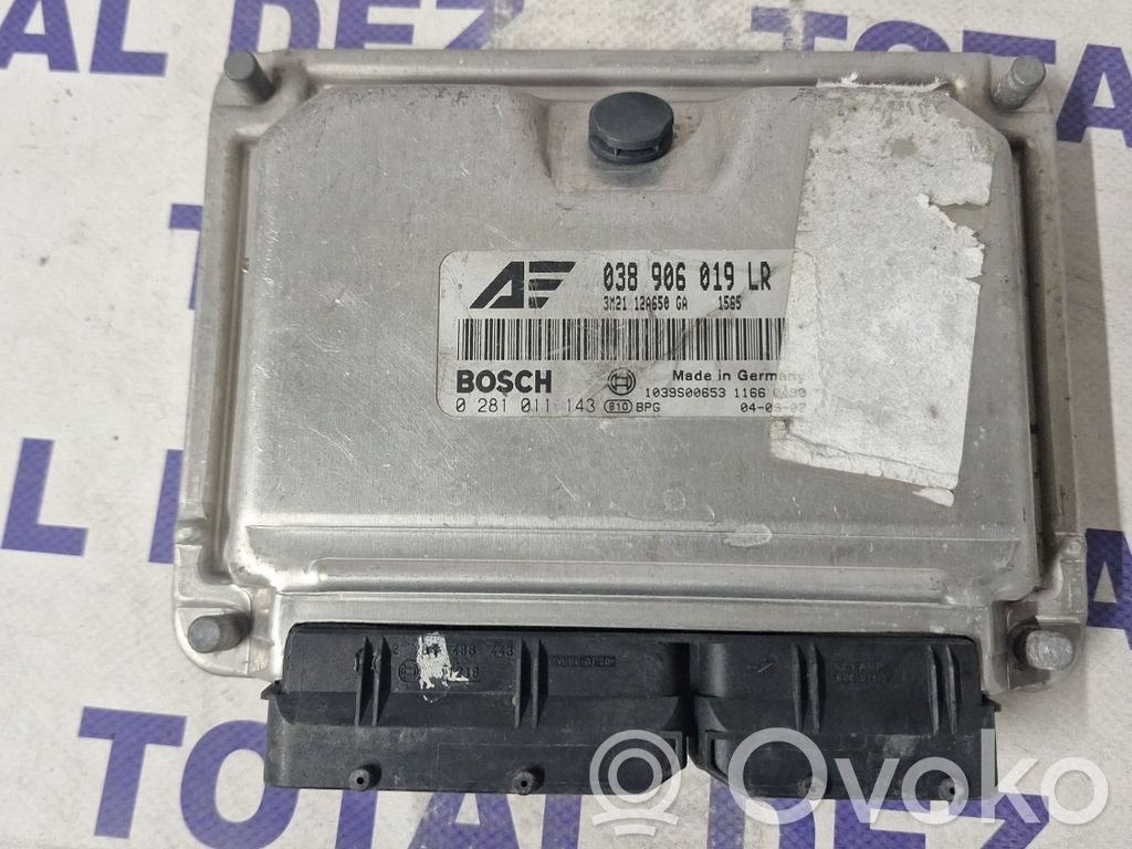 Unidad de control/módulo del motor   038906019LR,0281011143,1039S00653