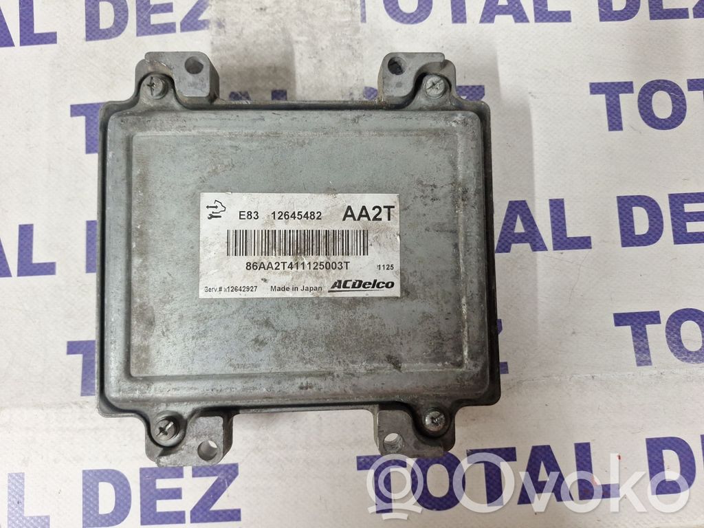 Opel Astra J Engine control unit/module 