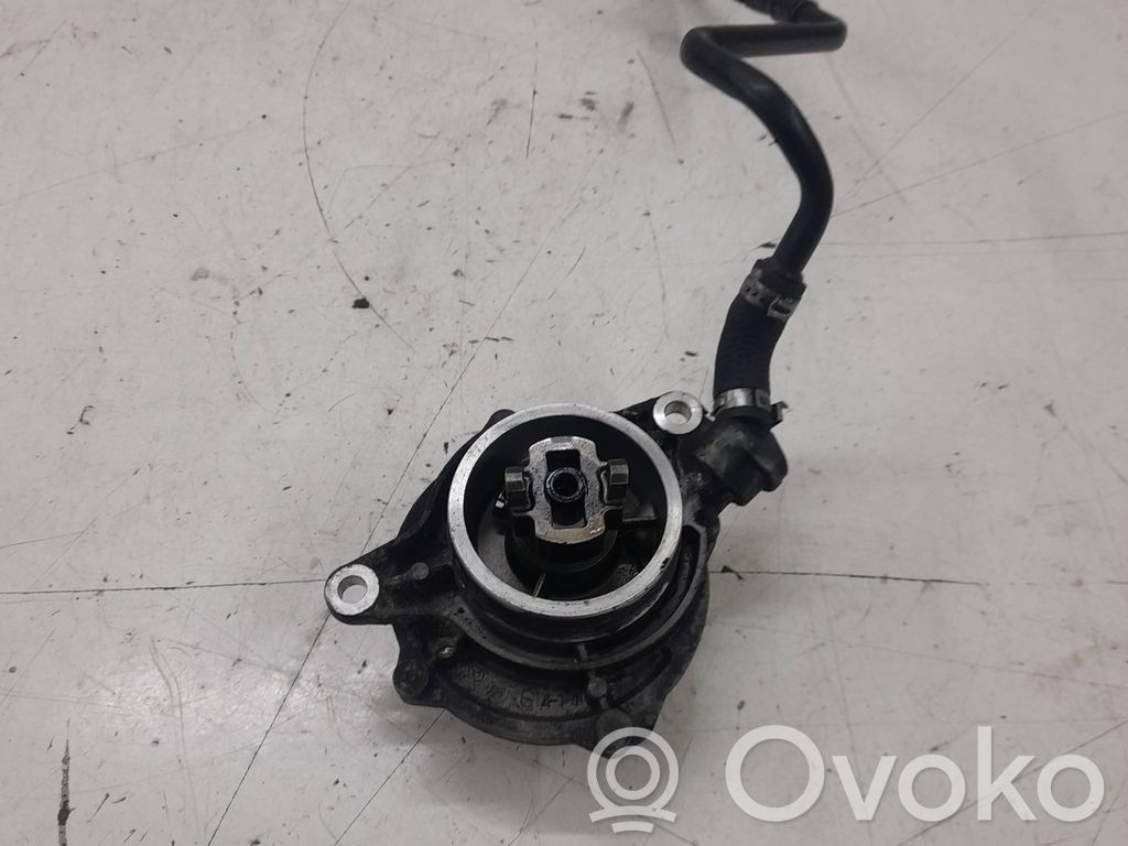 BMW X5 E70 Vacuum pump 
