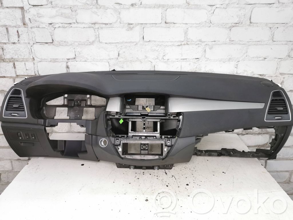 Renault Laguna III Panel de instrumentos 