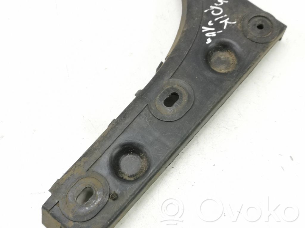 Audi A6 S6 C5 4B Front bumper mounting bracket 
