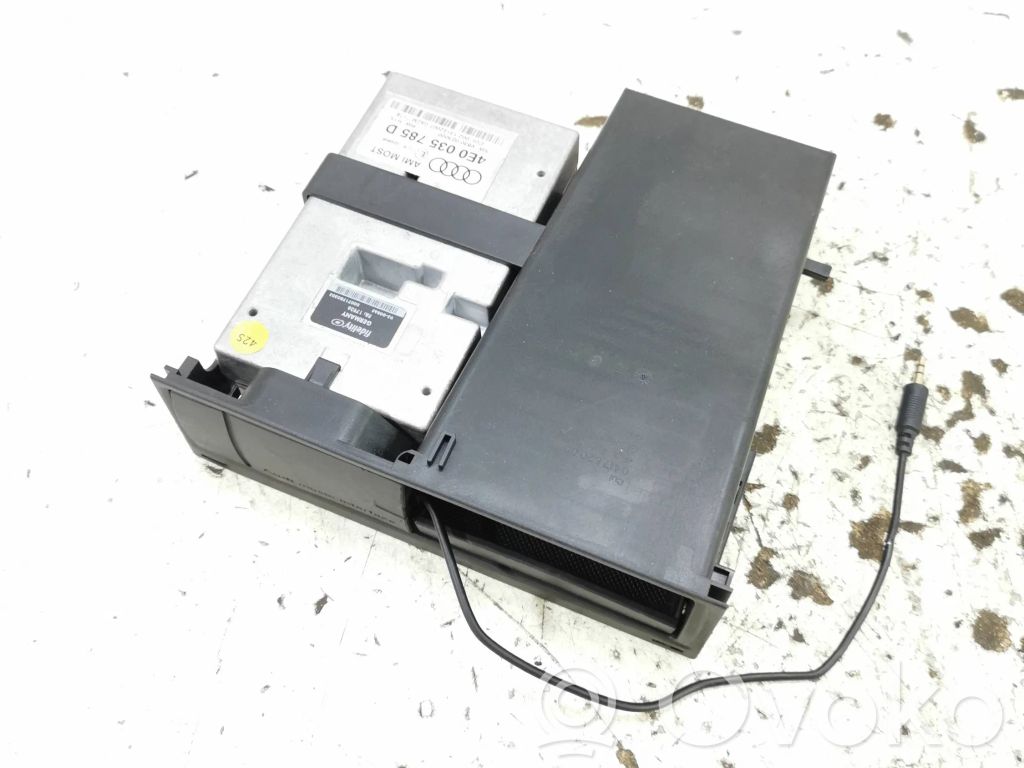 Head unit multimedia control   4E0035785D,V830023000