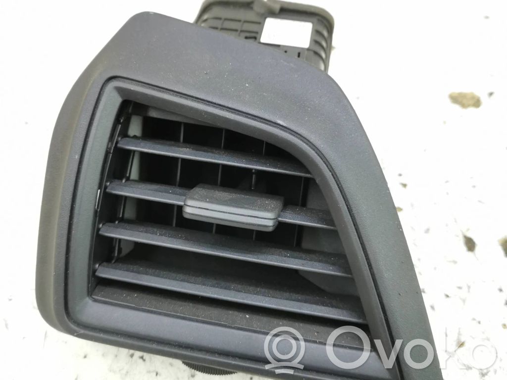 Subaru Impreza V Dash center air vent grill 