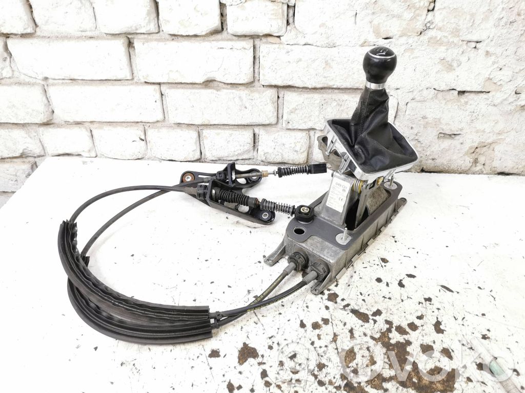 Volkswagen Golf Plus Gear shifter/selector 