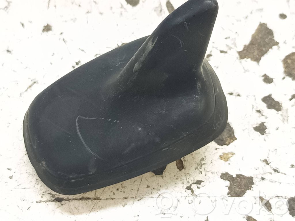 Volkswagen Arteon Aerial GPS antenna 