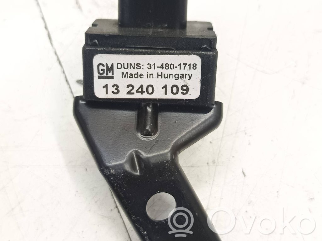 Opel Insignia A Acceleration sensor 