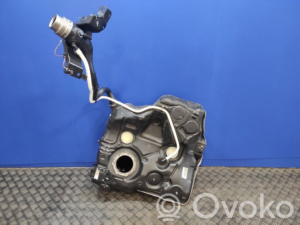 Audi A3 S3 8V Polttoainesäiliö 