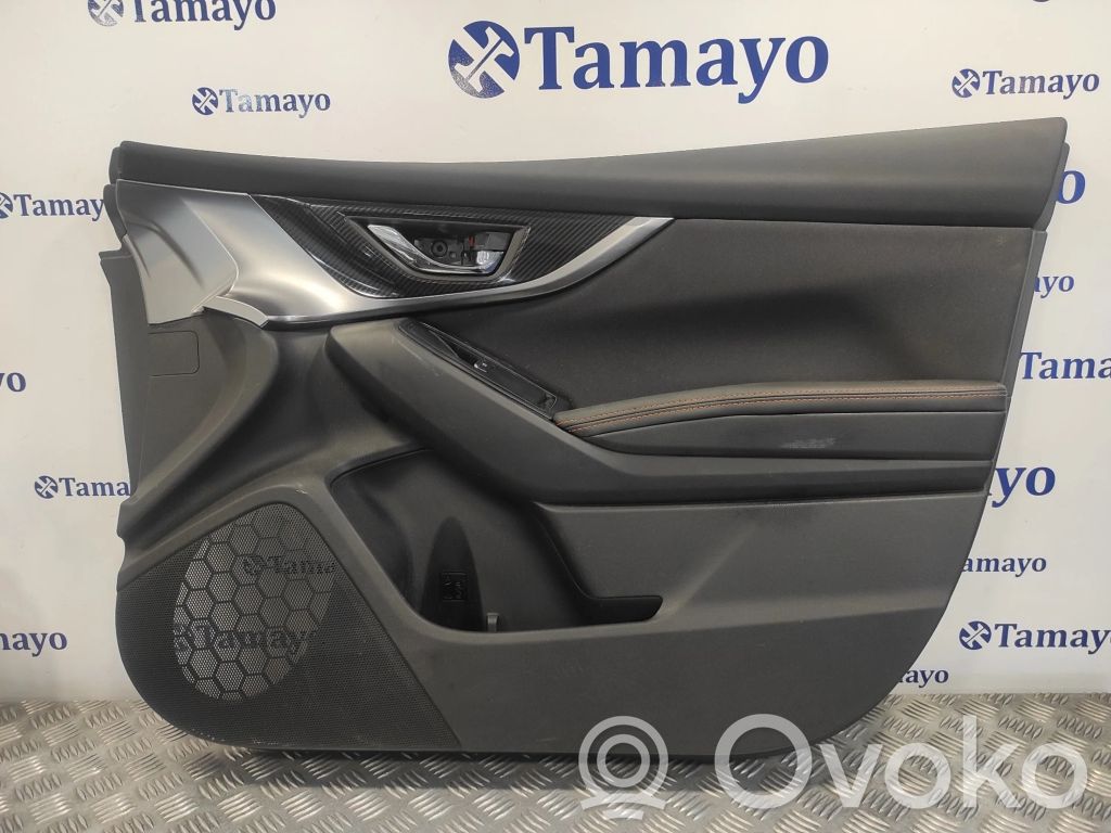 Subaru XV Обшивка передней двери 
