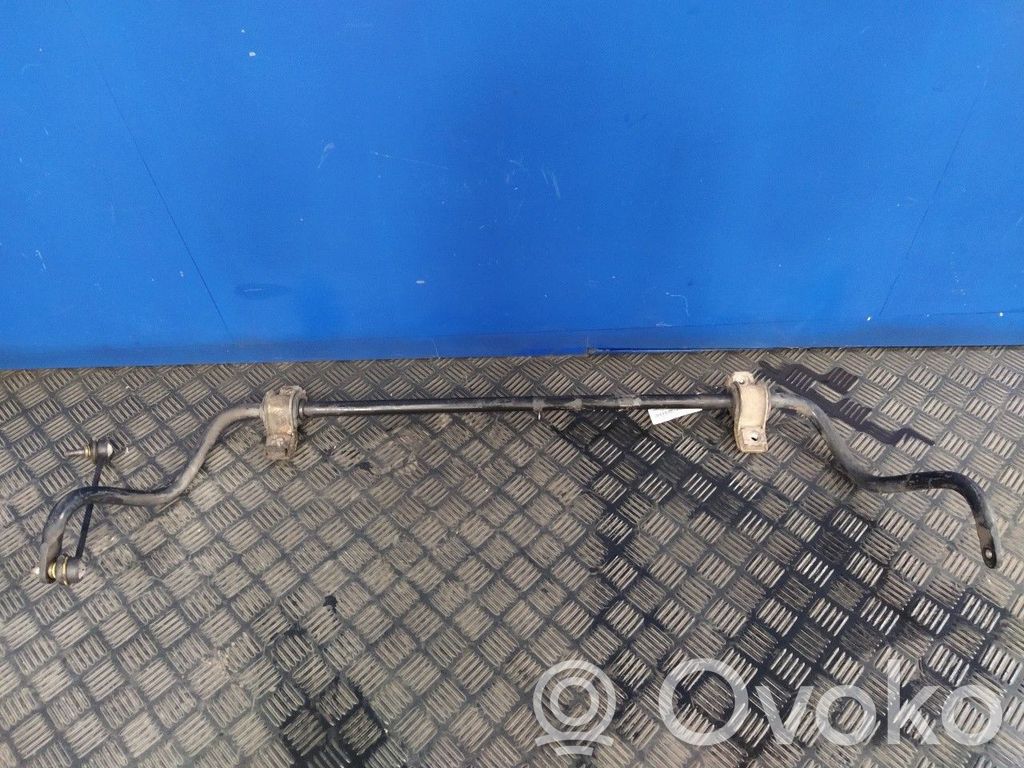 Barra estabilizadora delantera