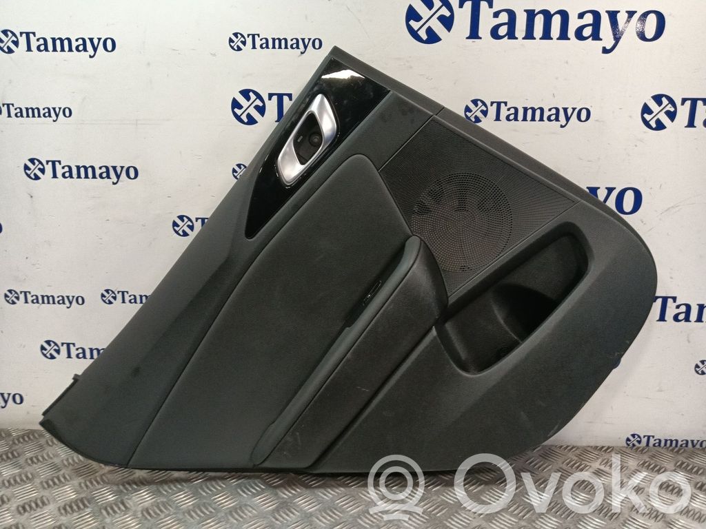 KIA Xceed Takaoven verhoilu 