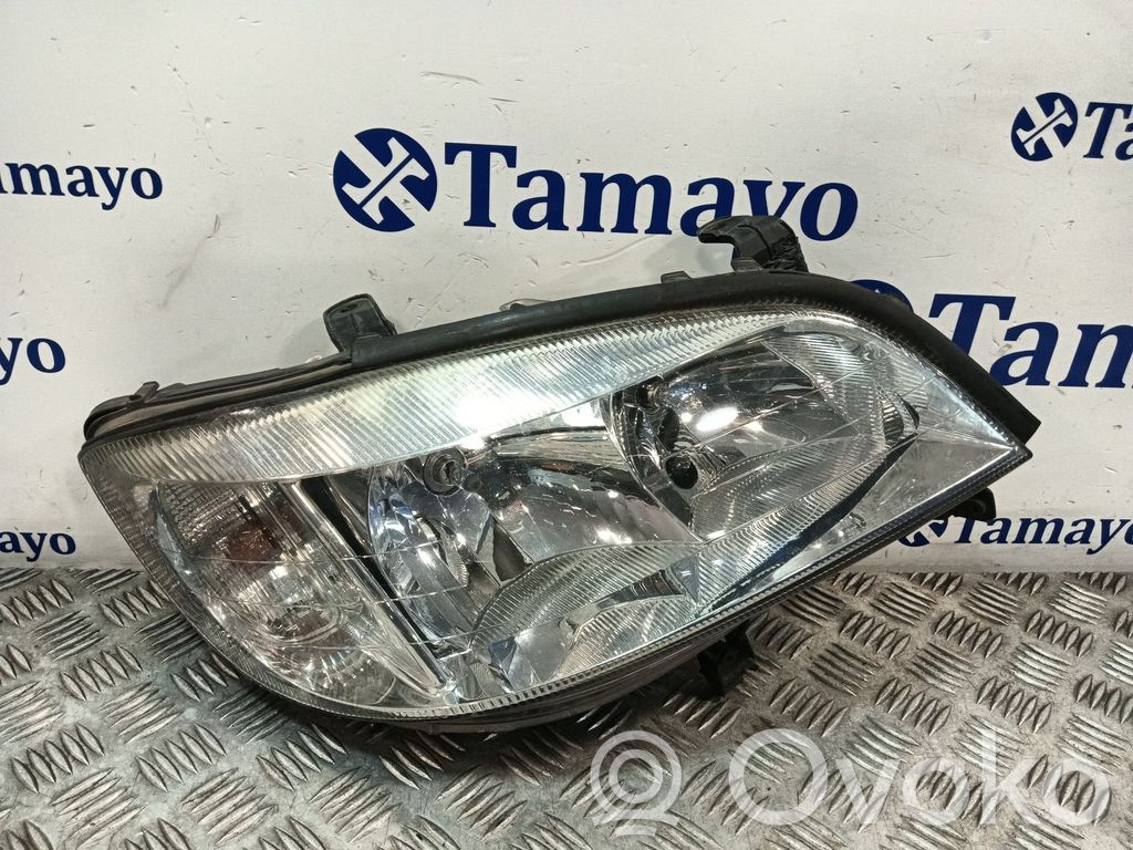 Opel Zafira A Faro/fanale 