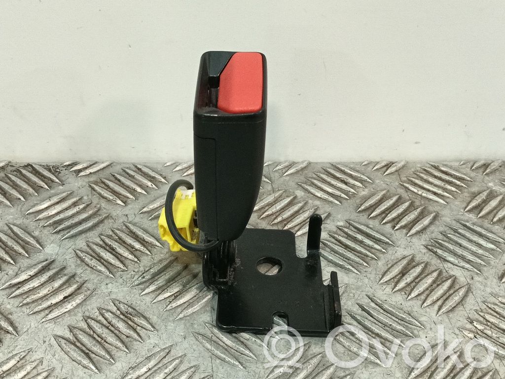 Volvo V40 Cinturón trasero 