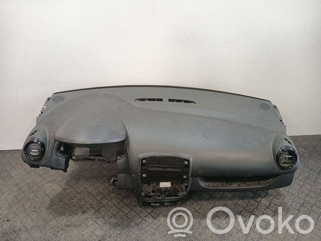 Panel de instrumentos   682000184R
