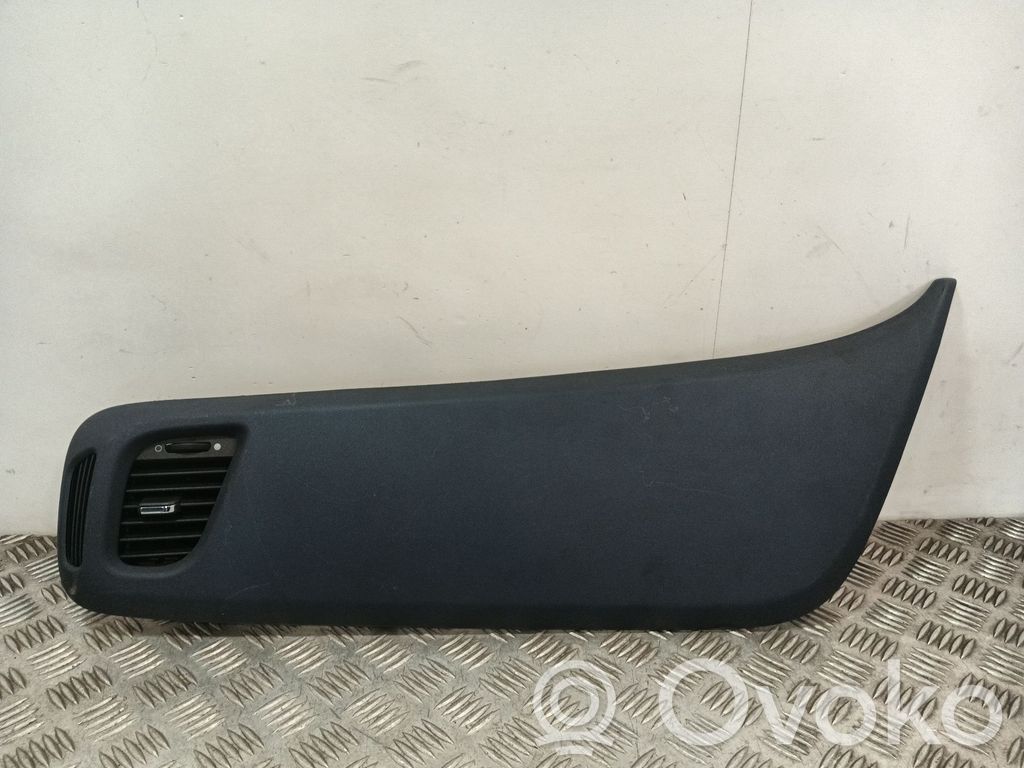 Iveco Daily 6th gen Moldura inferior 