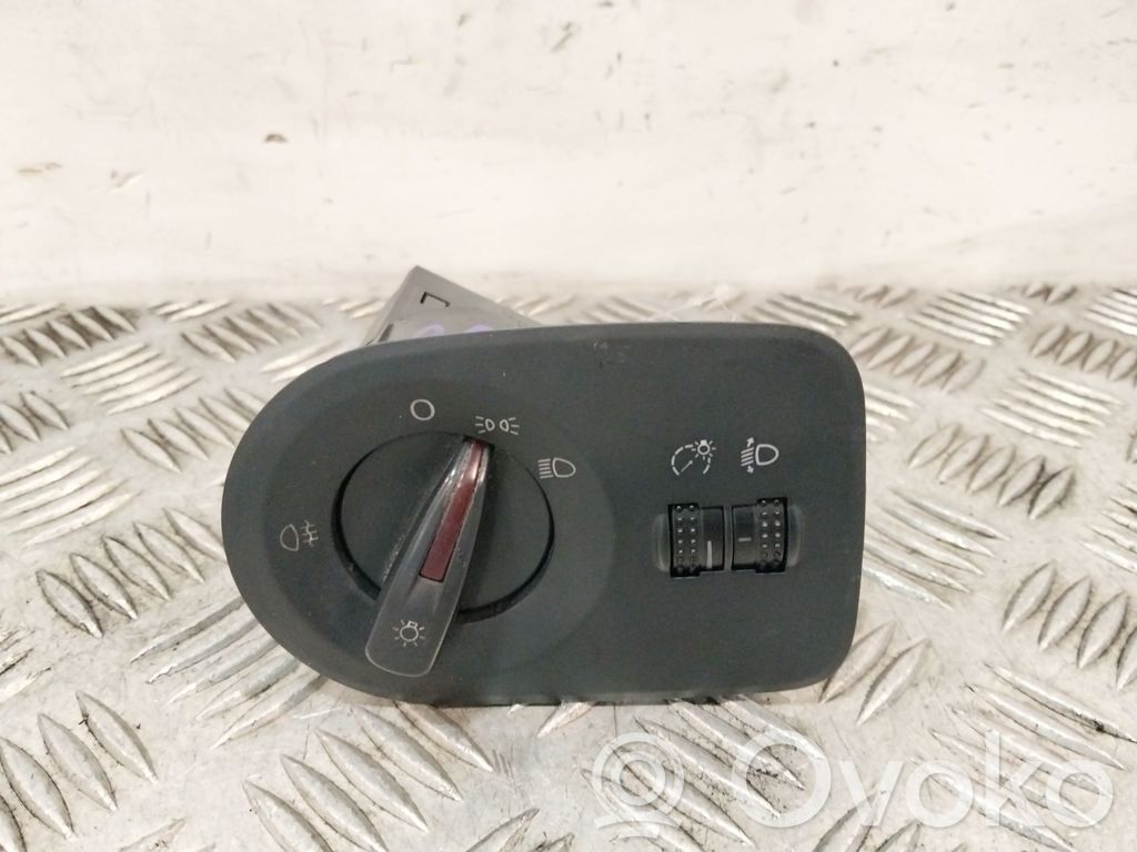 Seat Ibiza IV (6J,6P) Interruptor de control del panel de luces 