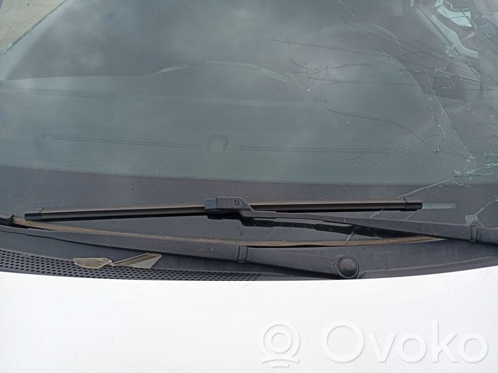 Hyundai ix20 Braț ștergător față 