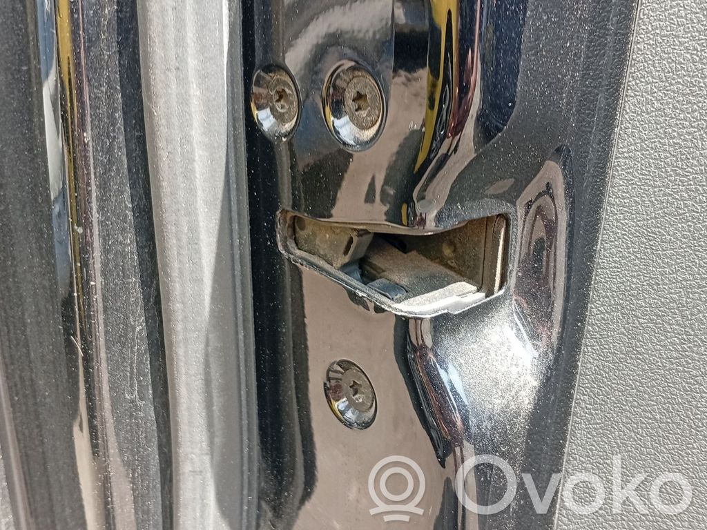 Cerradura de puerta delantera   4892459