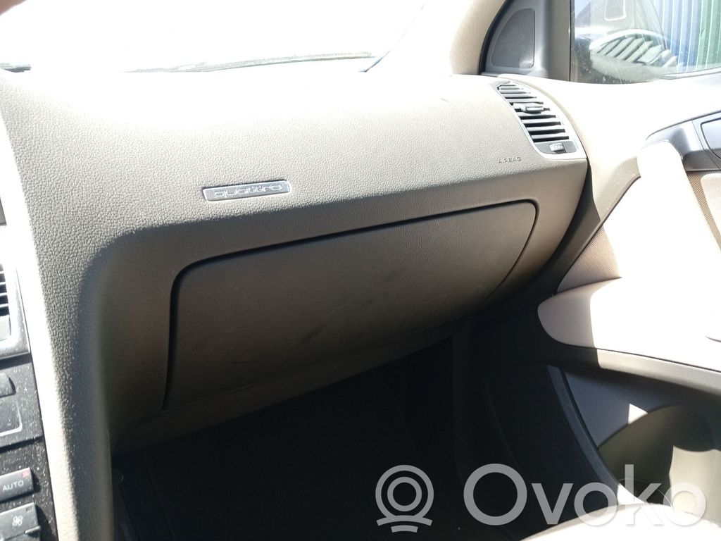 Audi Q7 4L Schowek deski rozdzielczej 