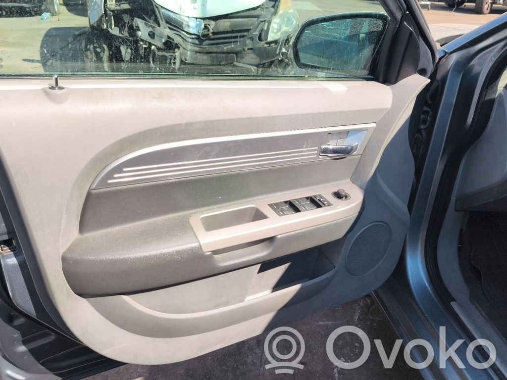 Chrysler Sebring (JS) Revestimiento de puerta delantera