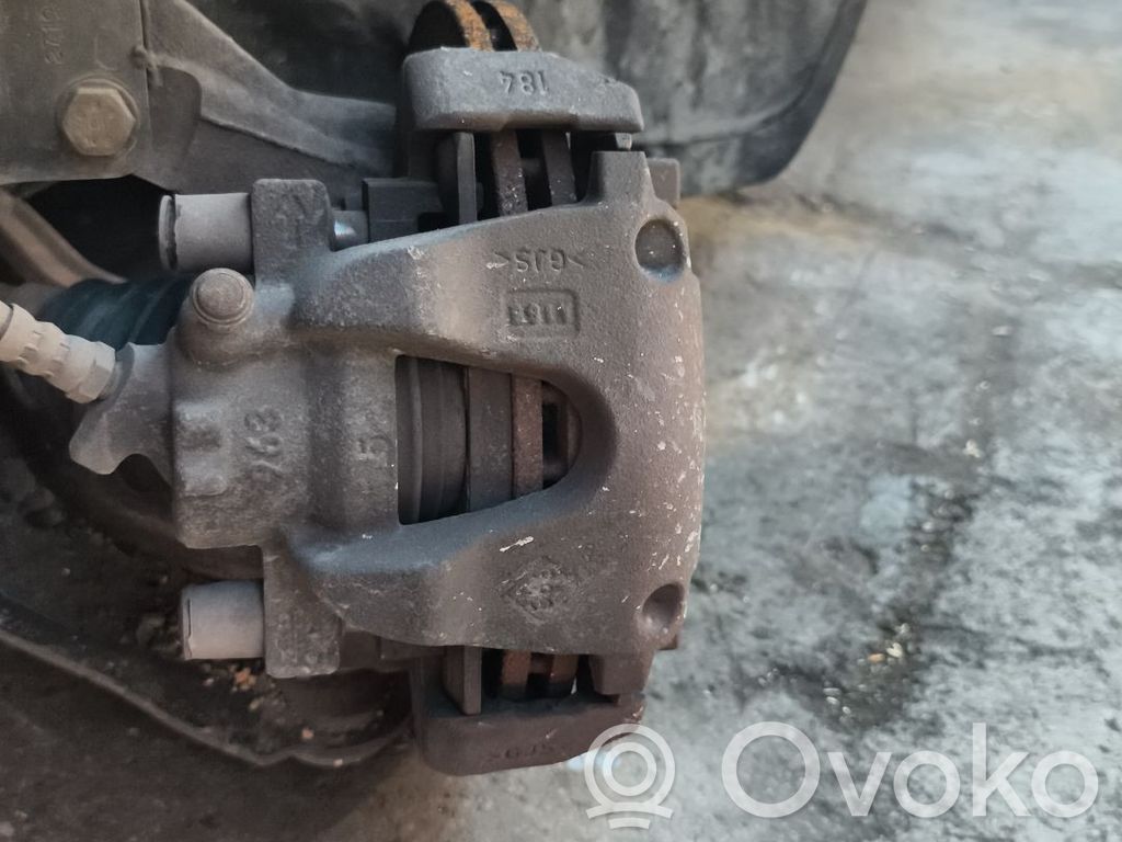 Renault Clio IV Priekinis suportas 