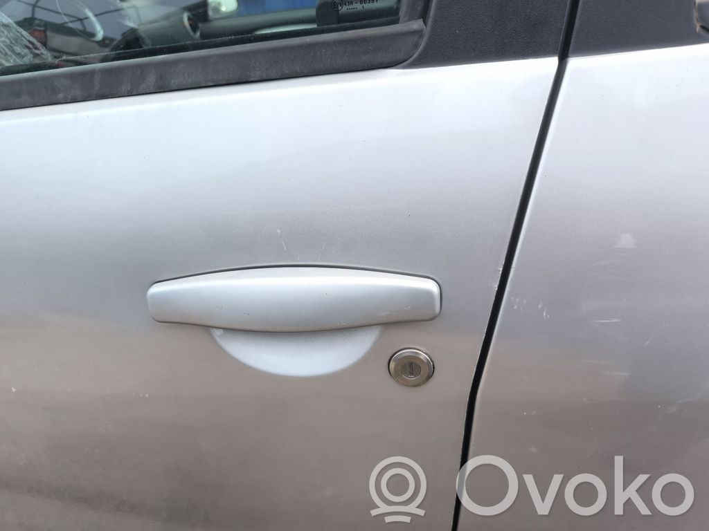 Dacia Sandero Klamka zewnętrzna drzwi przednich