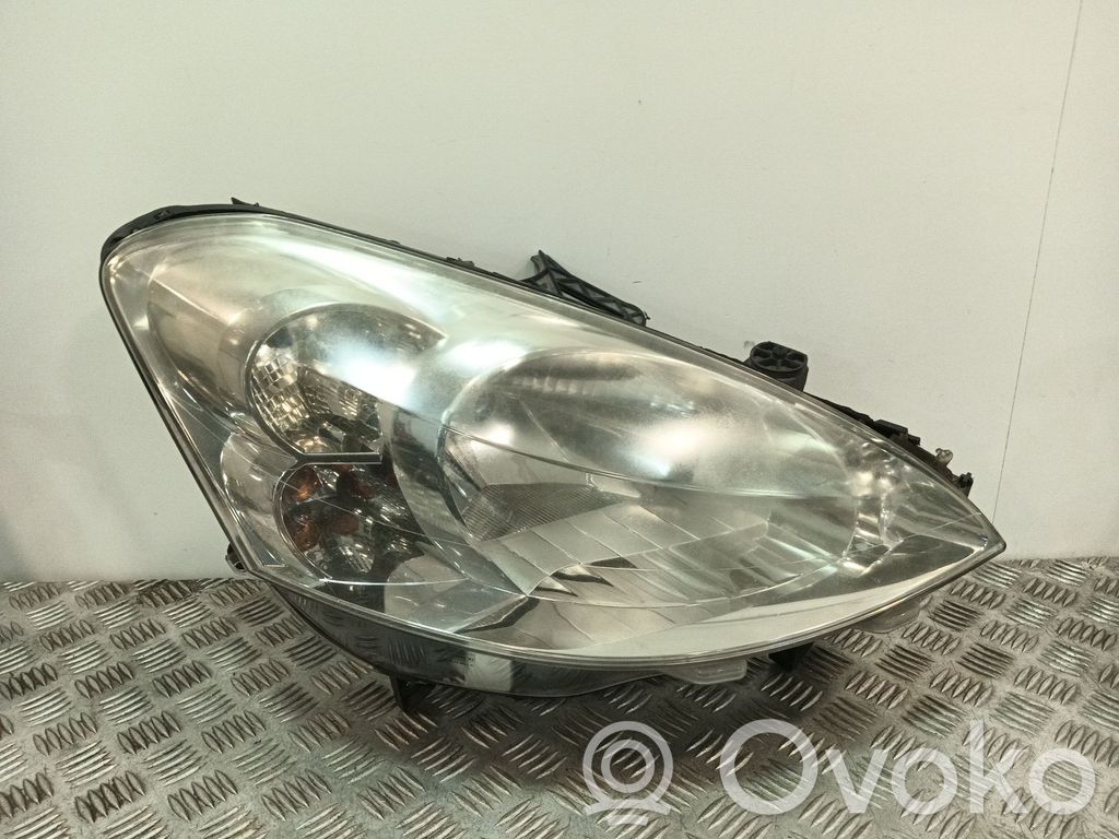 Peugeot Partner Faro delantero/faro principal 