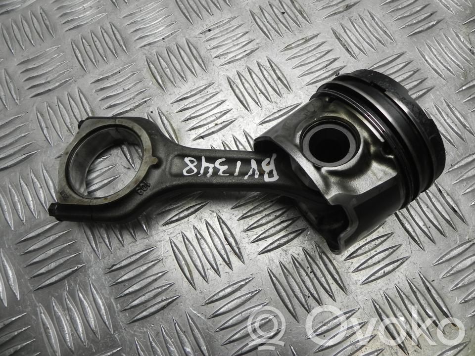 Ford Fiesta Pistone con biella 