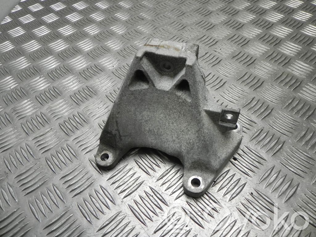 BMW 5 F10 F11 Uchwyt / Mocowanie chłodnicy spalin EGR 