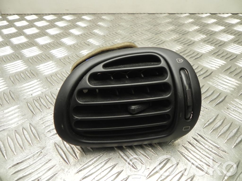Peugeot 206 Grille d'aération arrière 