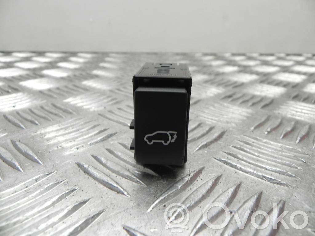 Lexus RX 450H Tailgate opening switch 