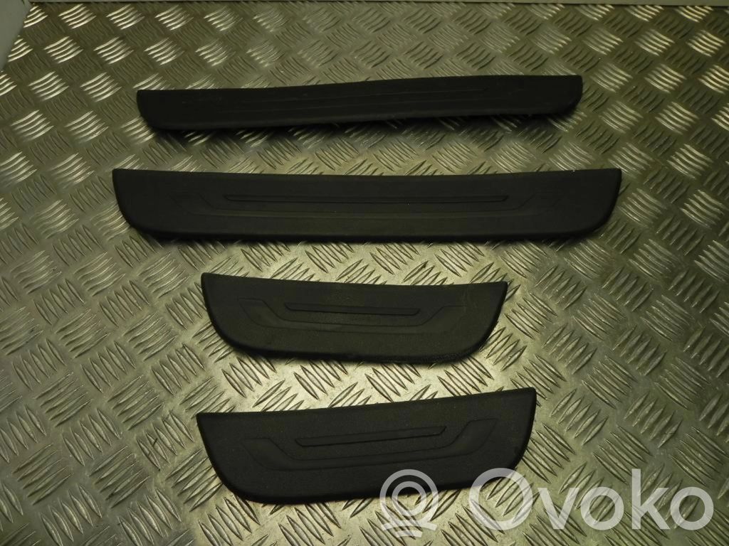KIA Ceed Other sill/pillar trim element 