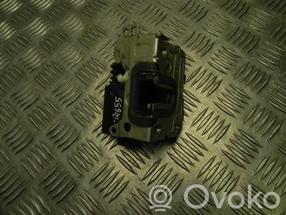 Dacia Duster Front door lock 