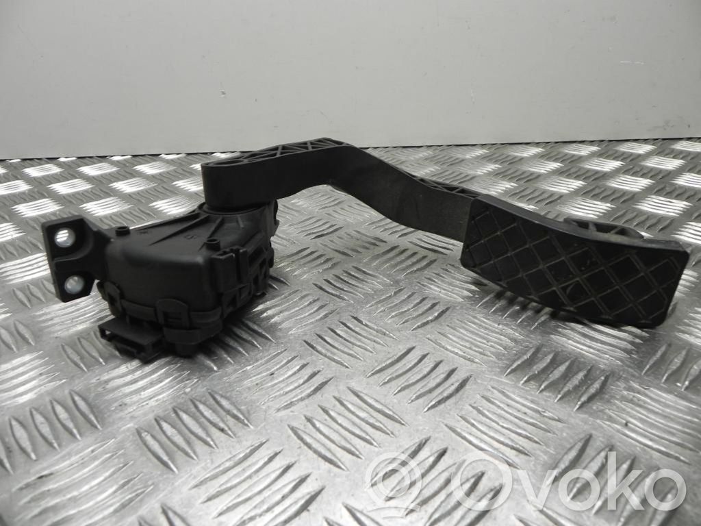 Audi A6 S6 C6 4F Akceleratoriaus pedalas 