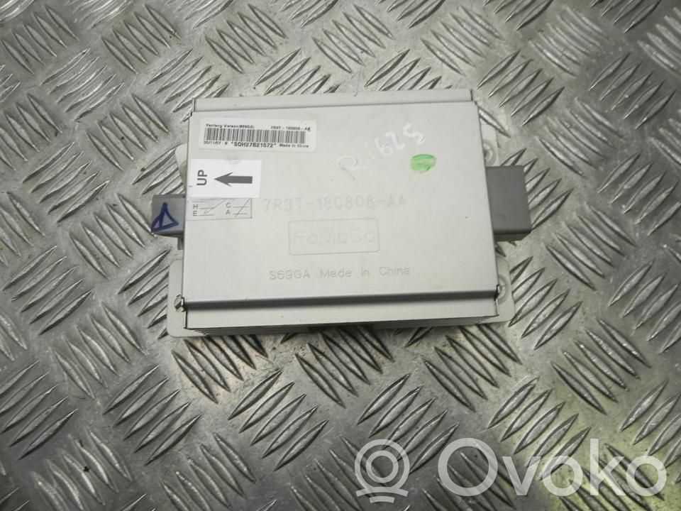 Wzmacniacz audio   7R3T18C808AA,R1625,R1625