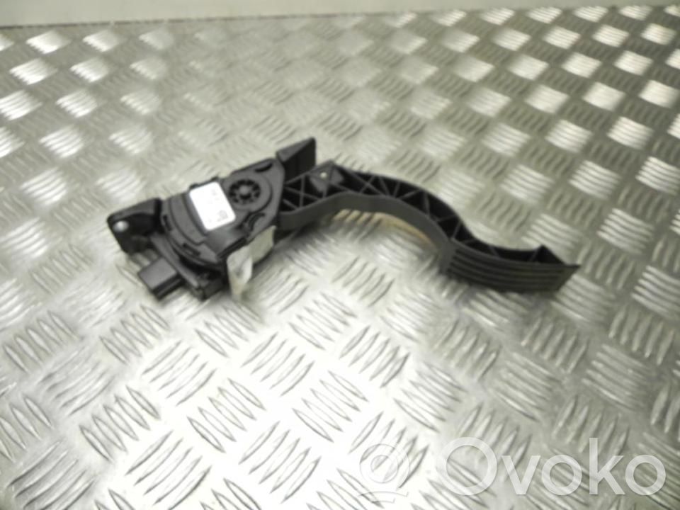 Ford Focus Accelerator throttle pedal 