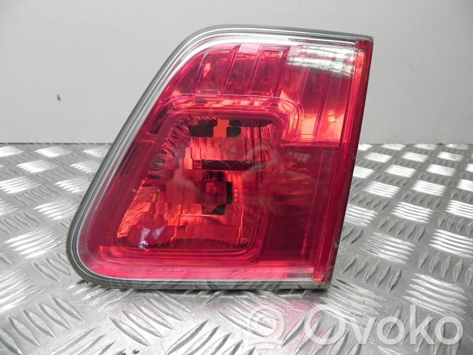 Toyota Avensis T270 Front fog light 